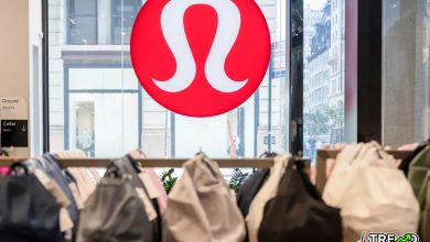 Lululemon cuts guidance